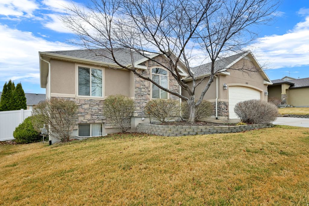 Photo of 5717 W COMO LN, West Jordan, UT 84081 (MLS # 2140771)