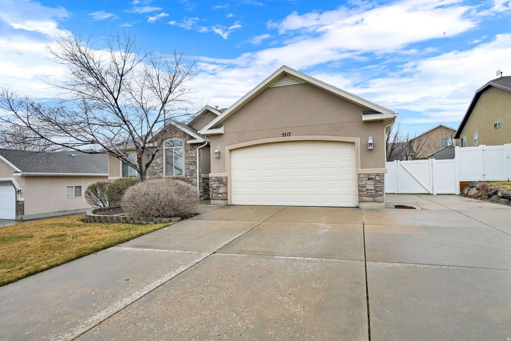 Photo of 5717 W COMO LN, West Jordan, UT 84081 (MLS # 2140771)