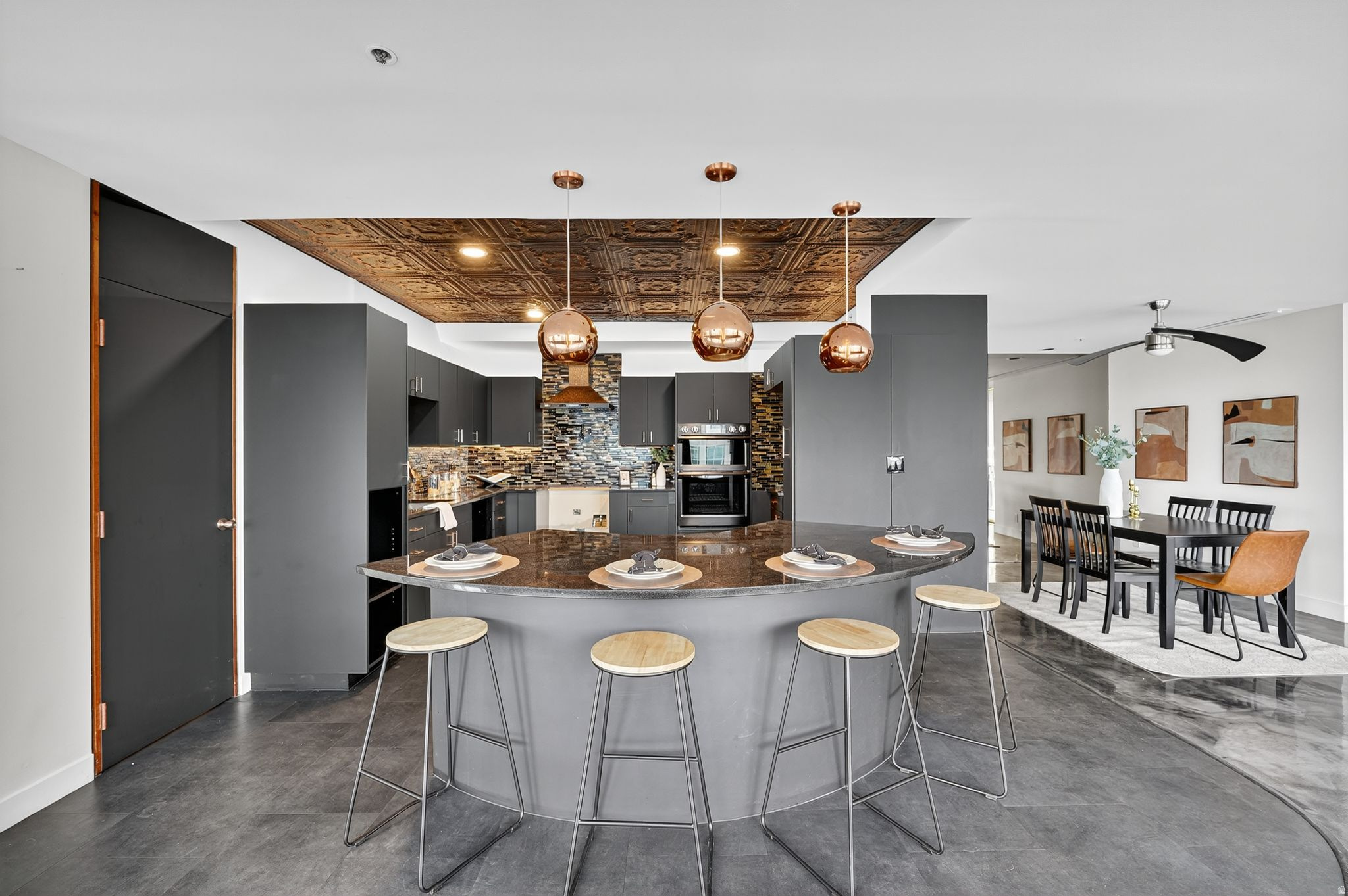 AMERICAN TOWERS - Residential