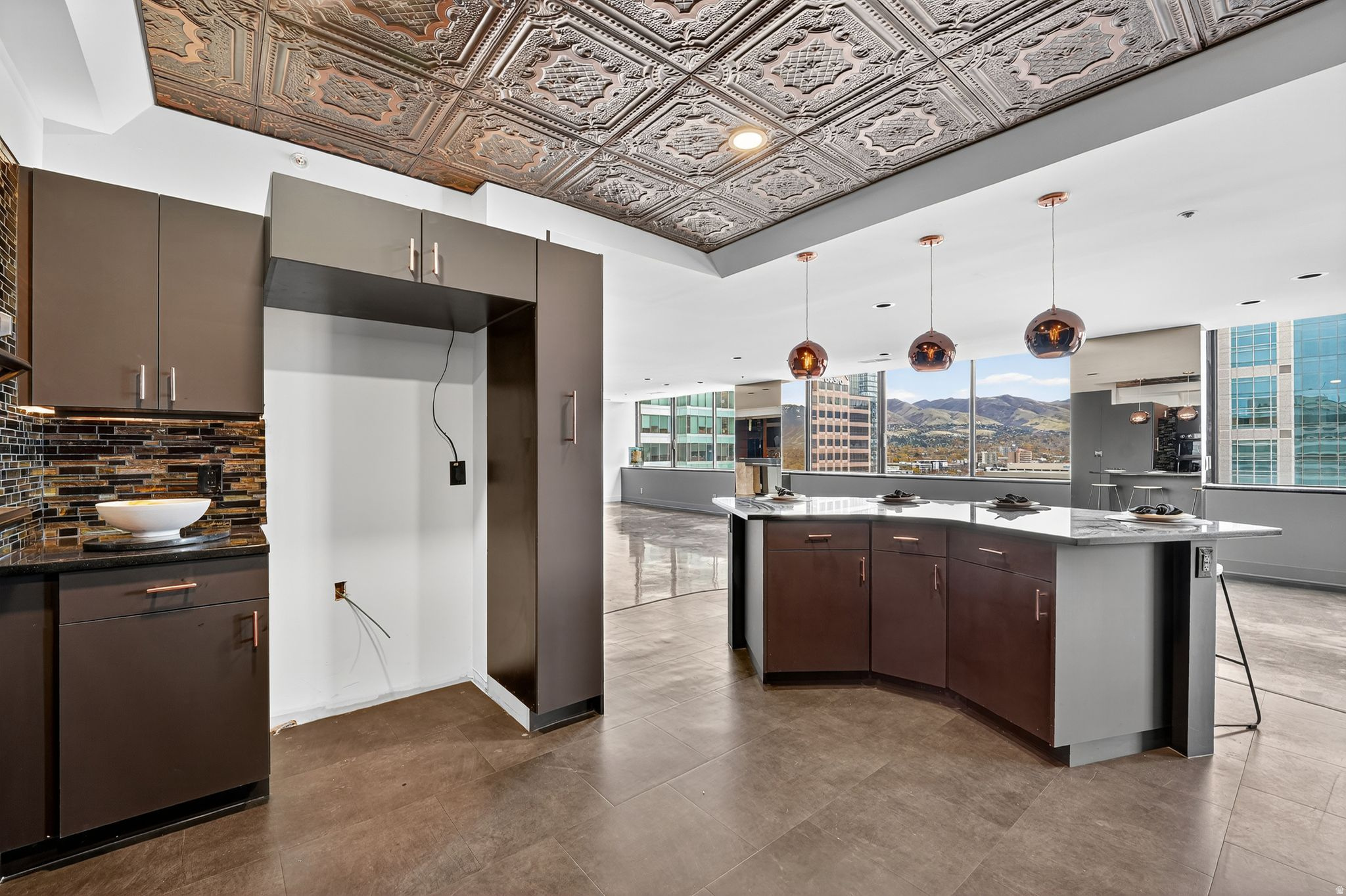 AMERICAN TOWERS - Residential