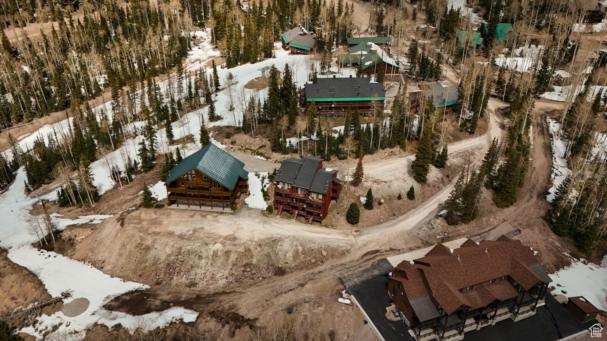 SNOWFLAKE CONDOMINIUMS - Residential