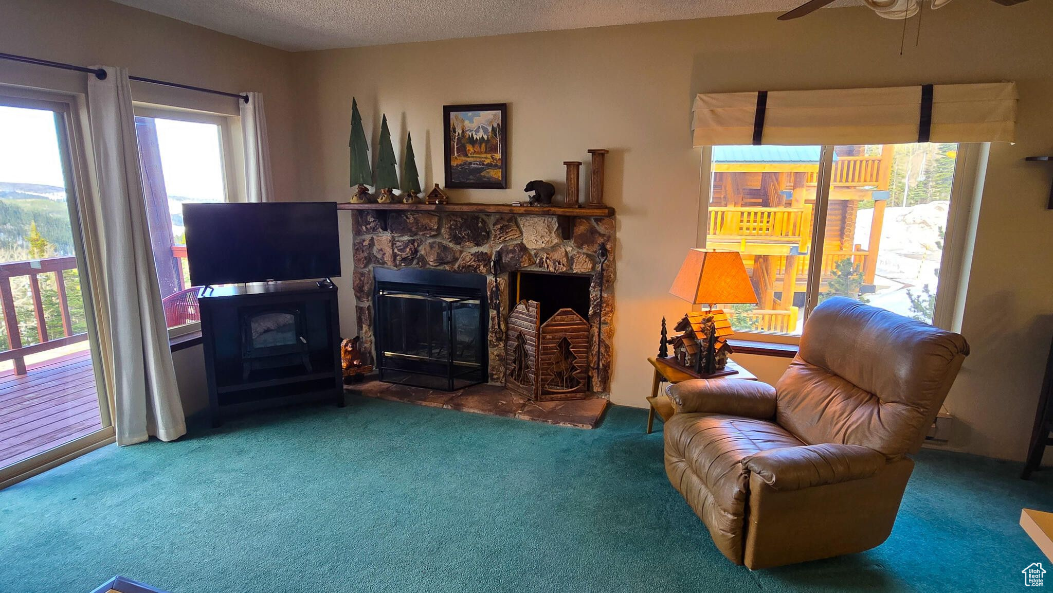 SNOWFLAKE CONDOMINIUMS - Residential