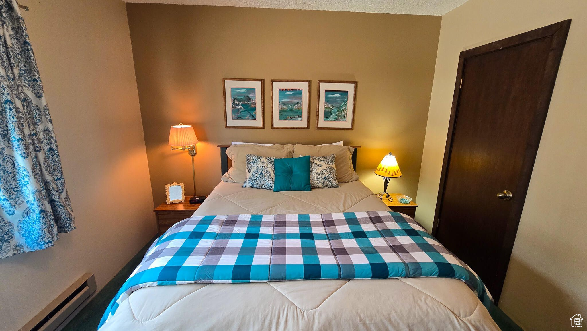 SNOWFLAKE CONDOMINIUMS - Residential