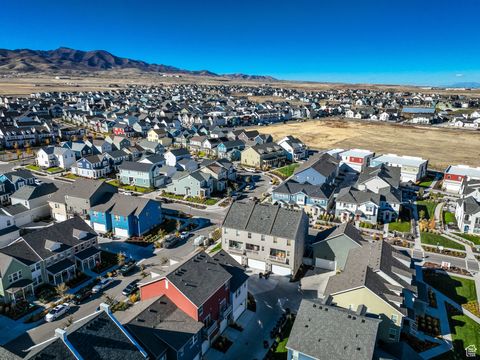 Tiny photo for 11771 S LEANDER DR, South Jordan, UT 84009 (MLS # 2119146)