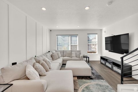 Tiny photo for 11771 S LEANDER DR, South Jordan, UT 84009 (MLS # 2119146)