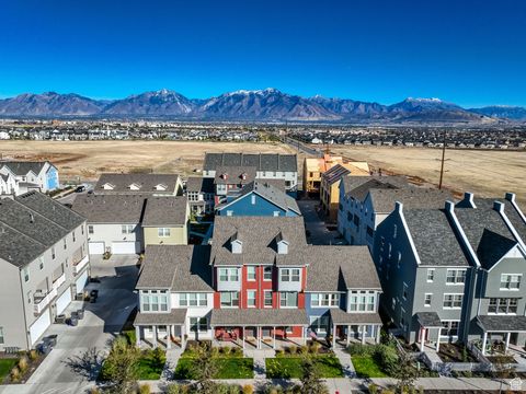 Tiny photo for 11771 S LEANDER DR, South Jordan, UT 84009 (MLS # 2119146)