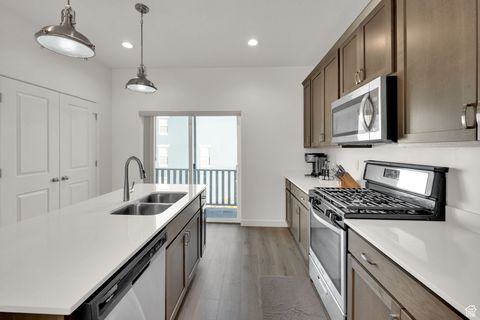 Tiny photo for 11771 S LEANDER DR, South Jordan, UT 84009 (MLS # 2119146)