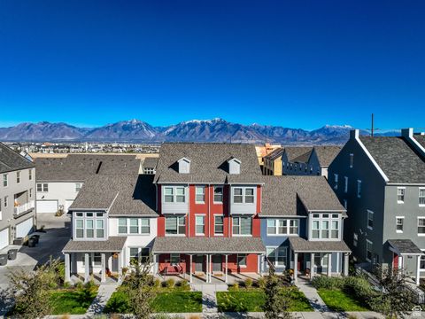 Photo of 11771 S LEANDER DR, South Jordan, UT 84009 (MLS # 2119146) Photo of 11771 S LEANDER DR, South Jordan, UT 84009 (MLS # 2119146)