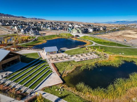 Tiny photo for 11771 S LEANDER DR, South Jordan, UT 84009 (MLS # 2119146)
