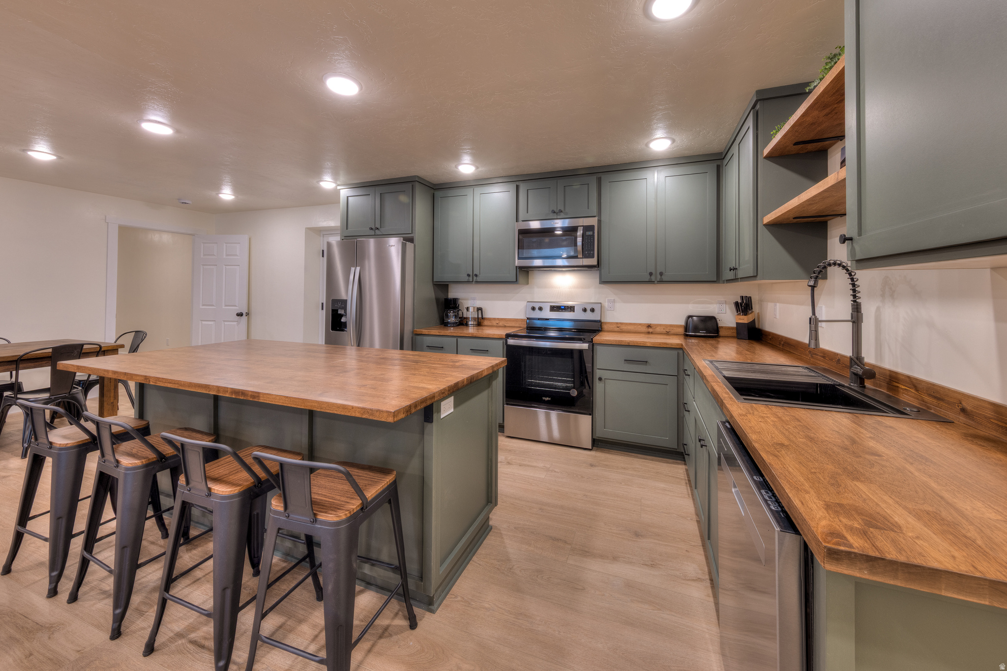 TURKEY TROT ESTATES - Residential Income