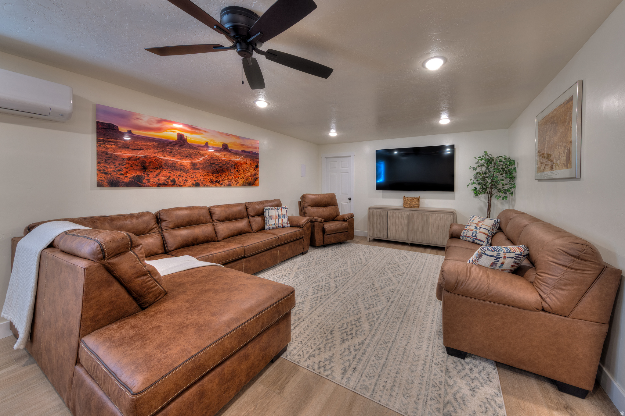 TURKEY TROT ESTATES - Residential Income