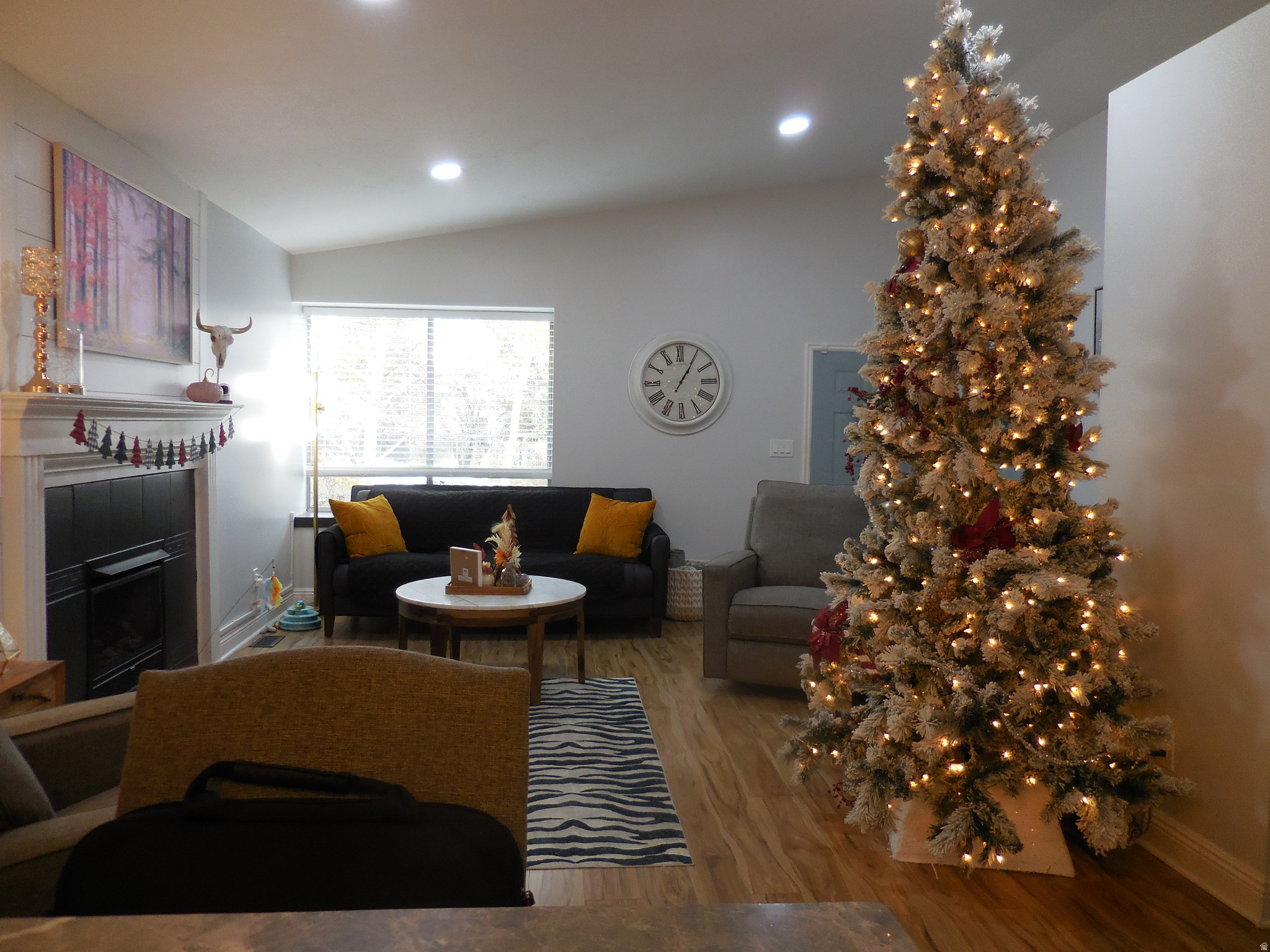 WOOD COVE PARK - Residential