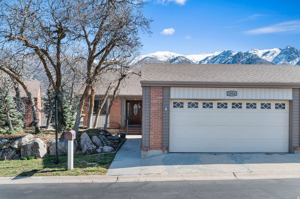 Photo of 1954 N 2600 E, Layton, UT 84040 (MLS # 2142838)