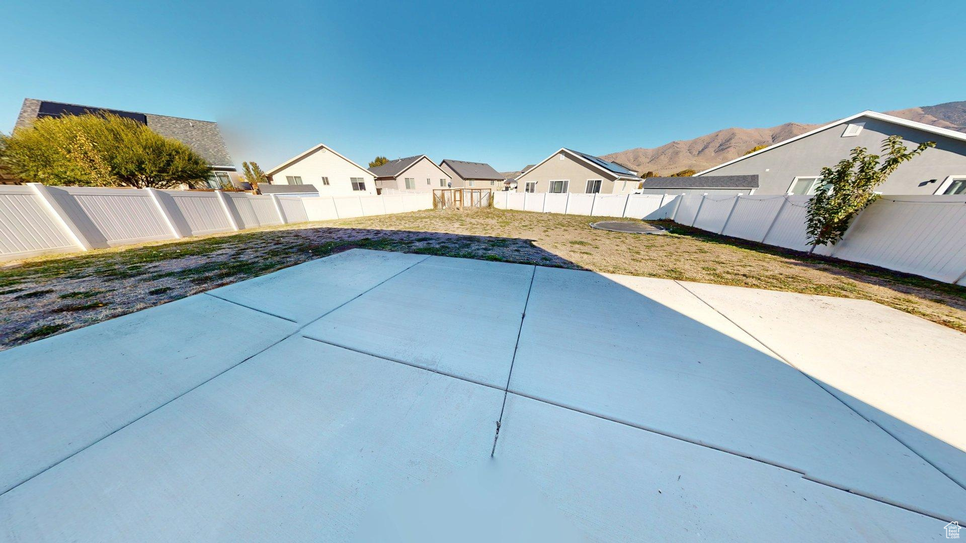 EAGLE VILLAGE - Residential