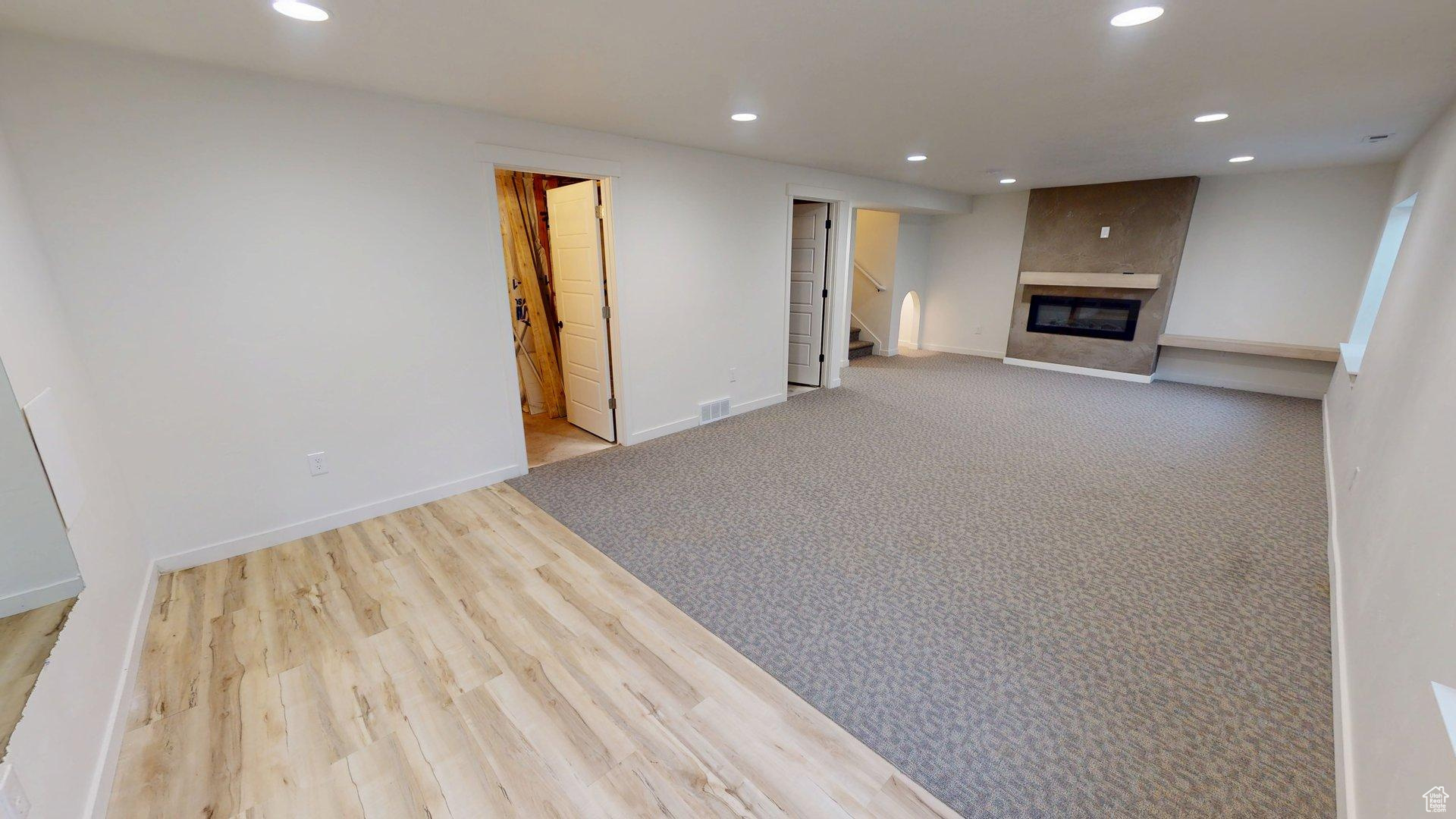 EAGLE VILLAGE - Residential