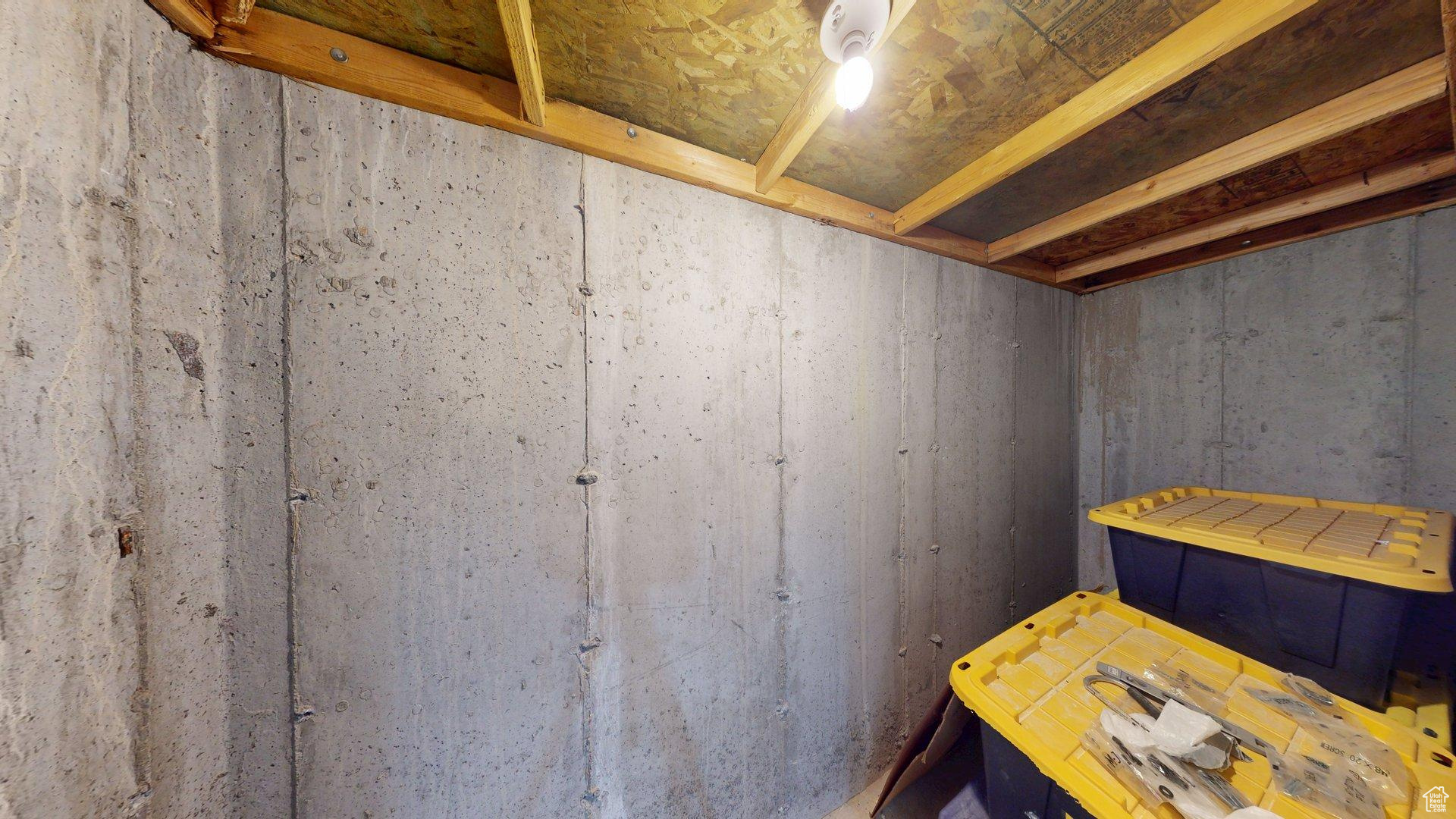 EAGLE VILLAGE - Residential