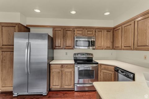 Tiny photo for 2384 E SUMMERSPRING LN, Holladay, UT 84124 (MLS # 2117645)