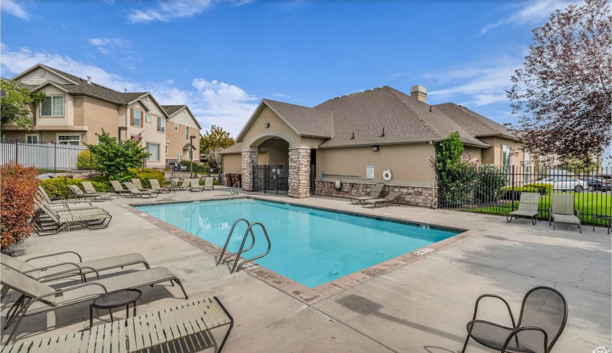 HIGHLAND - Residential