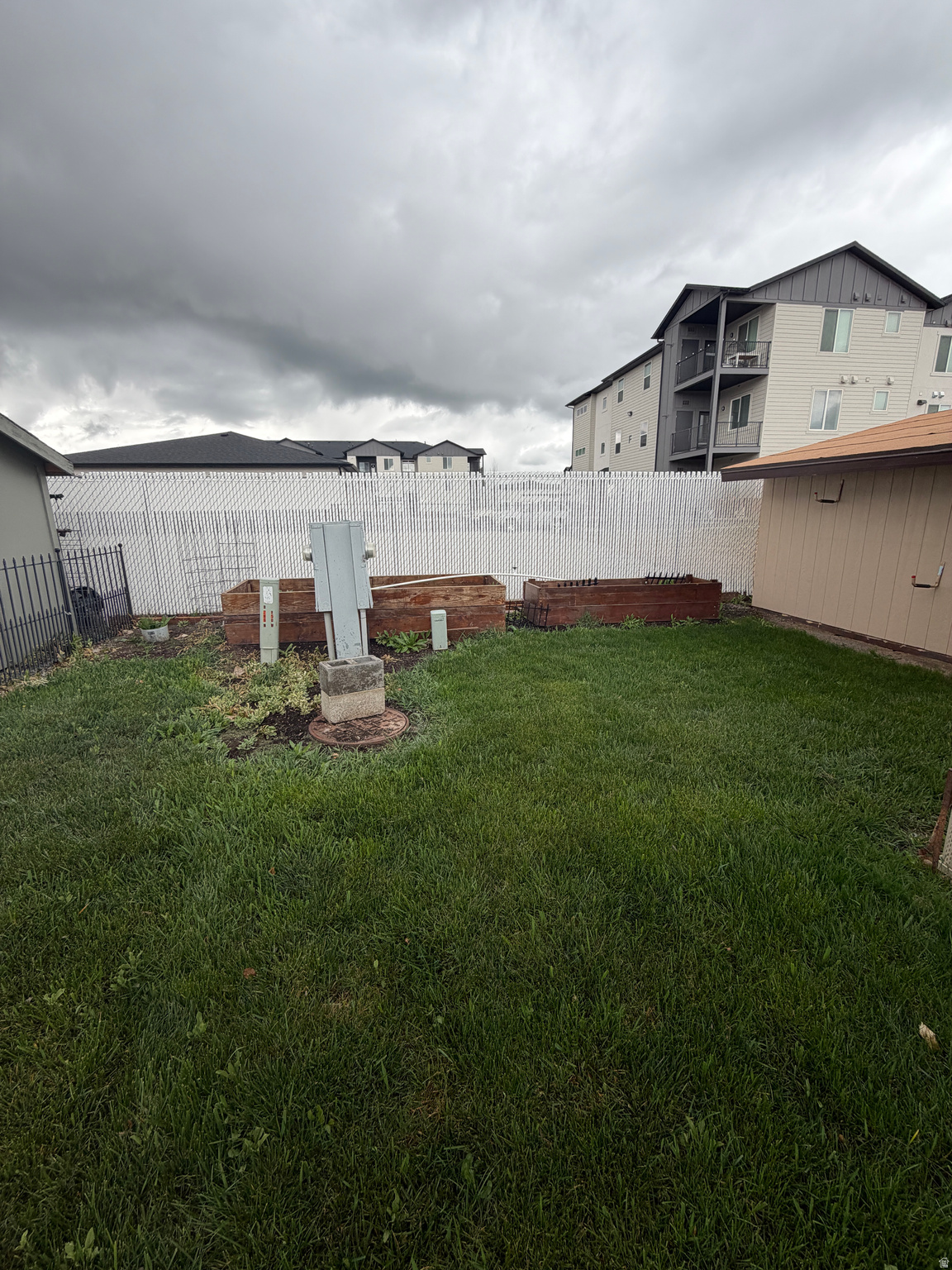 TOWN AND COUNTRY ESTATES - Residential