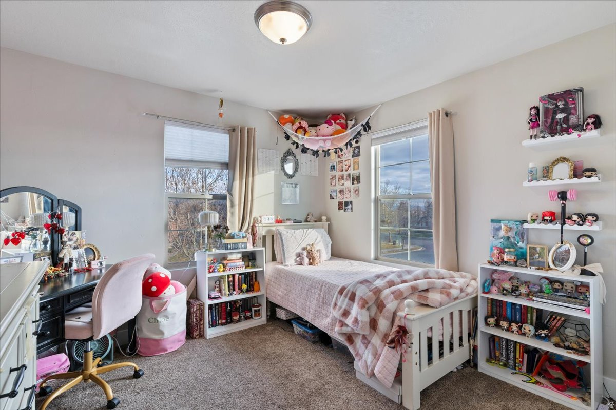 YALE CREST - Residential