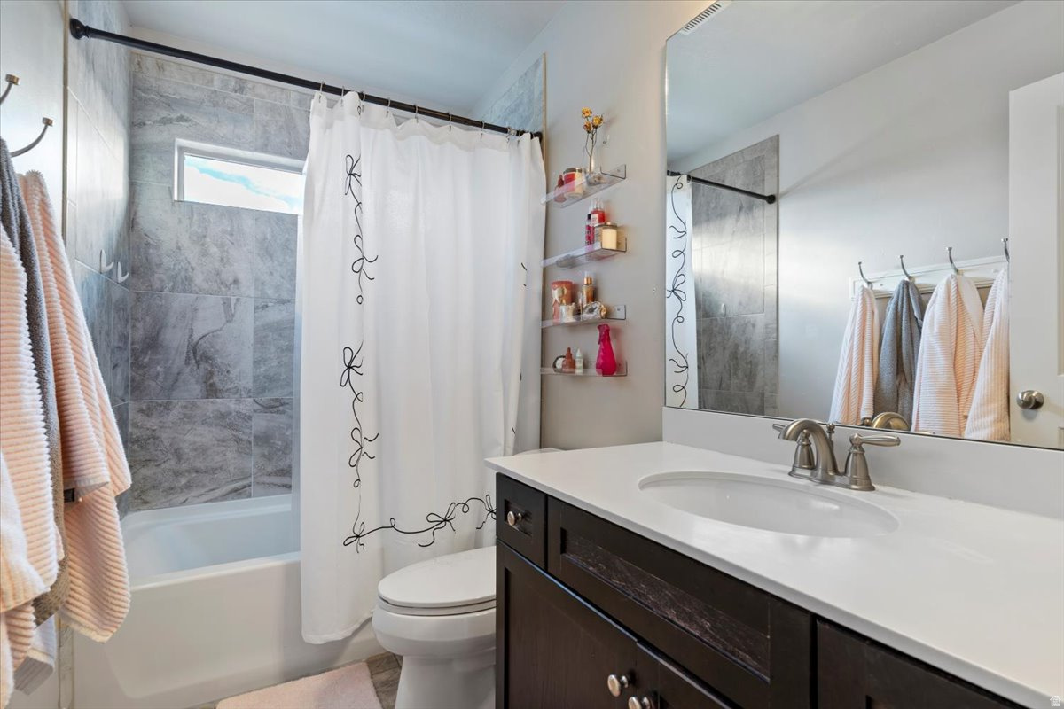 YALE CREST - Residential