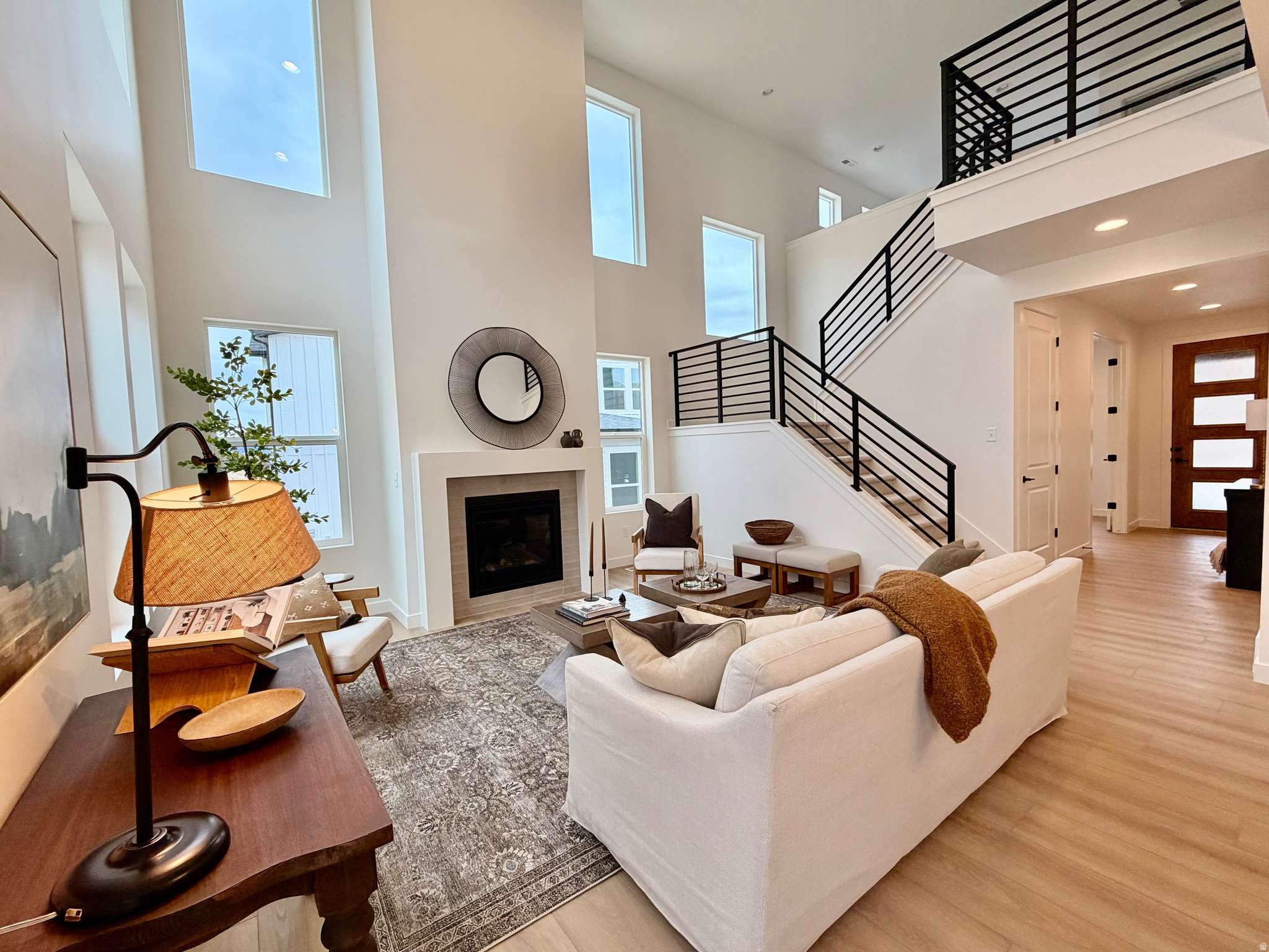 CANYON POINT - Residential