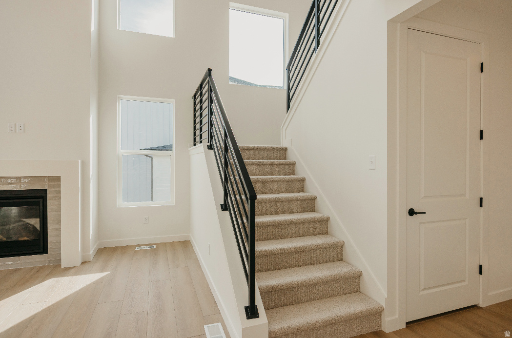 CANYON POINT - Residential