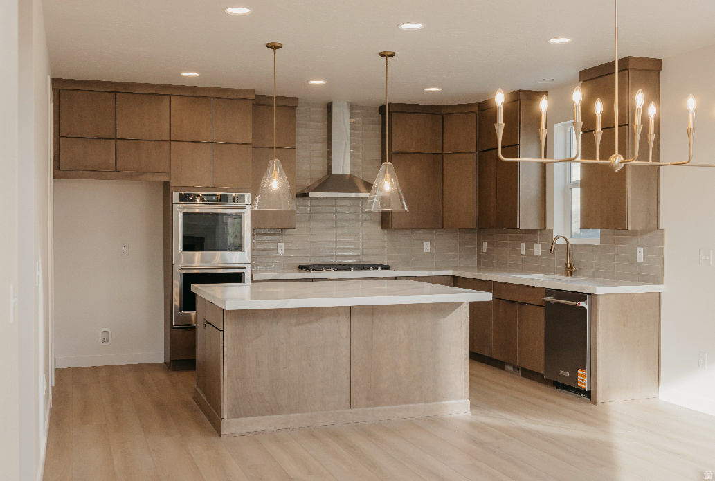 CANYON POINT - Residential