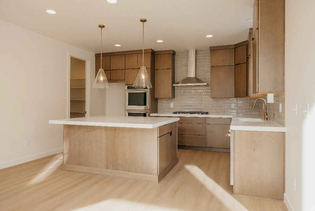 CANYON POINT - Residential