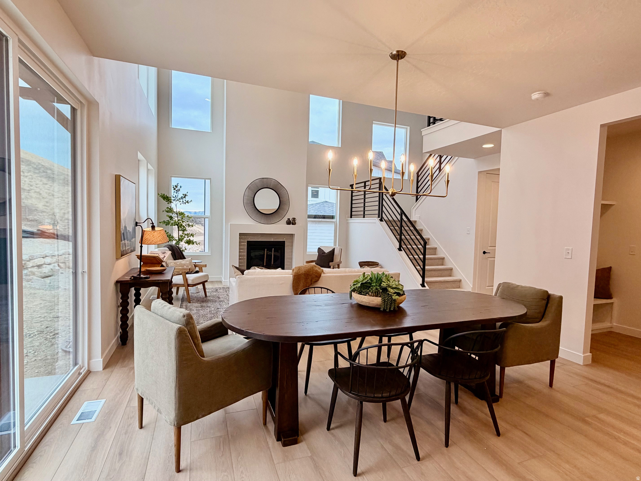 CANYON POINT - Residential