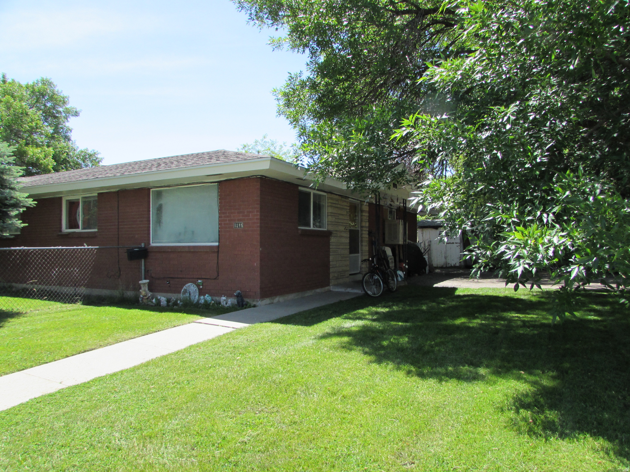 OAKLEY SUB - Residential Income