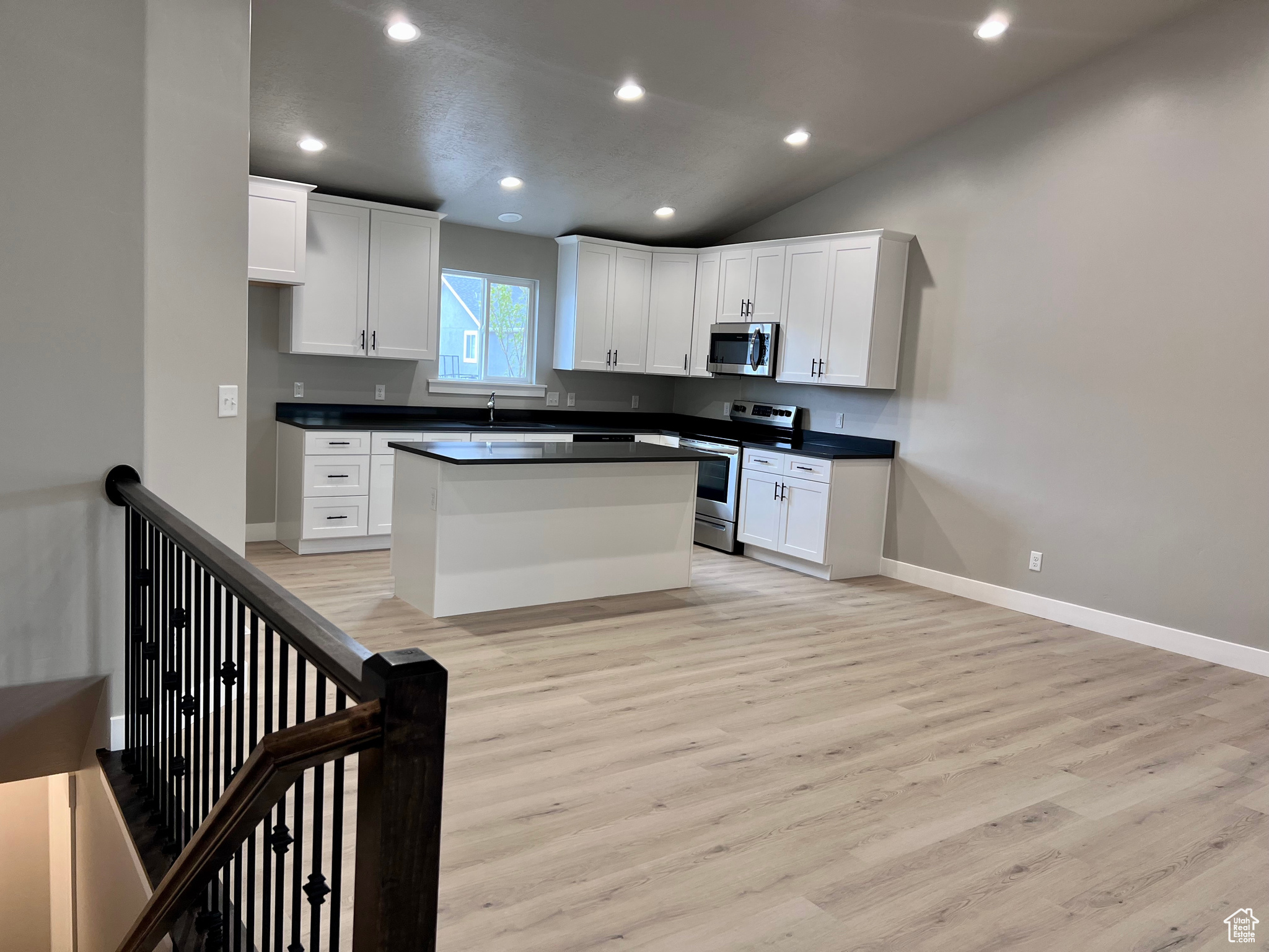 EAGLE POINT - Residential