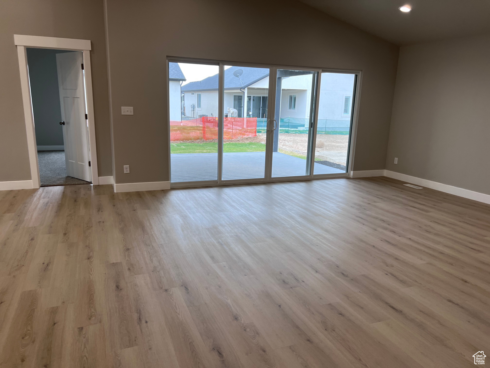 EAGLE POINT - Residential