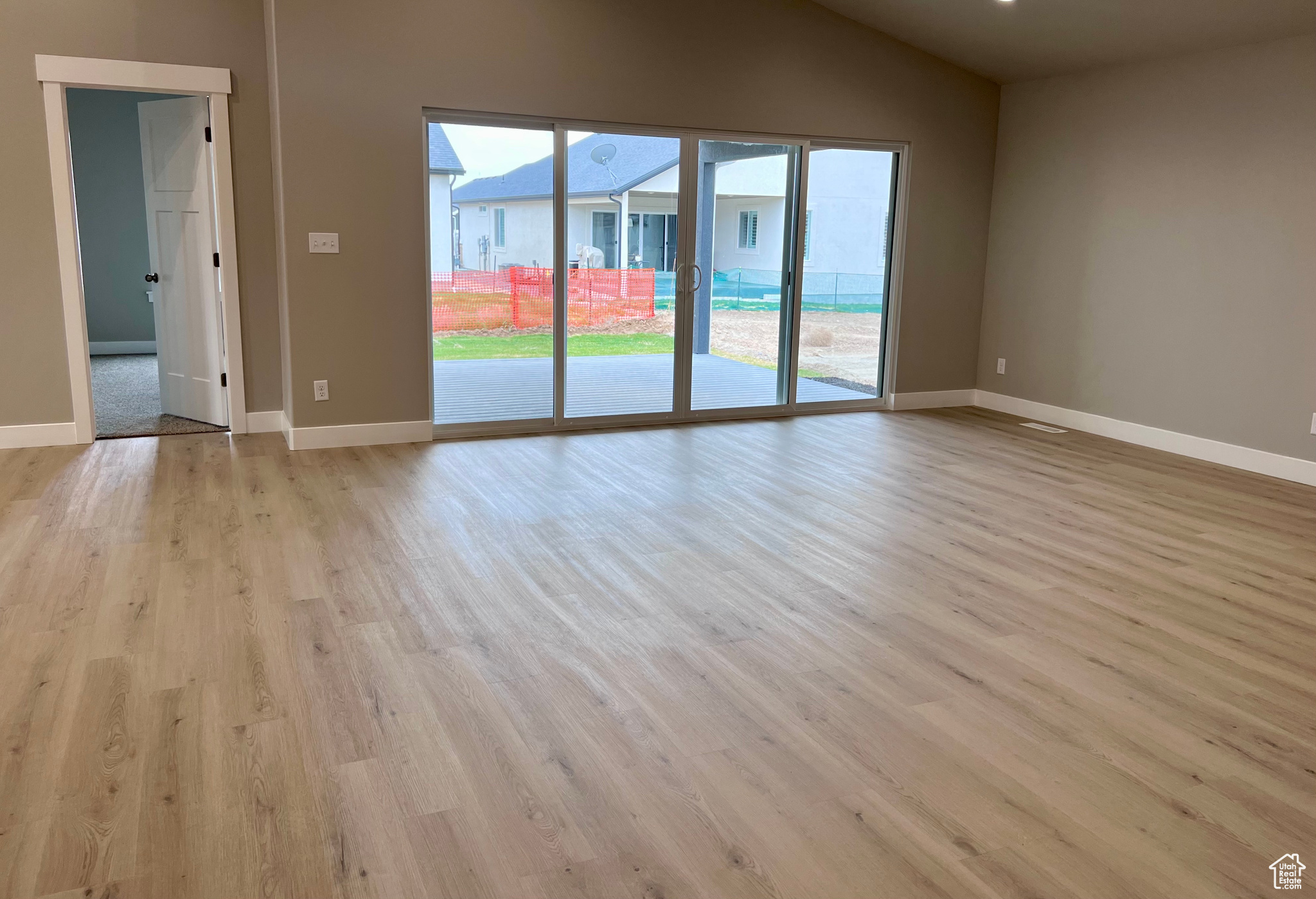 EAGLE POINT - Residential