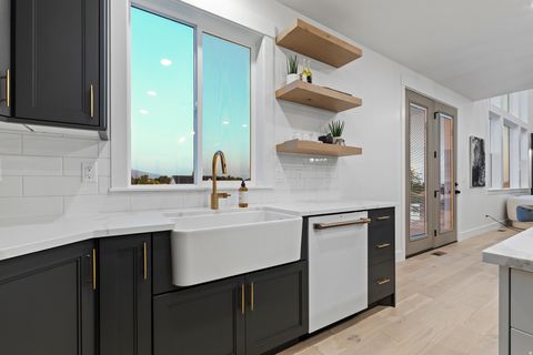 Tiny photo for 623 S 125 E, Hyde Park, UT 84318 (MLS # 2135409)