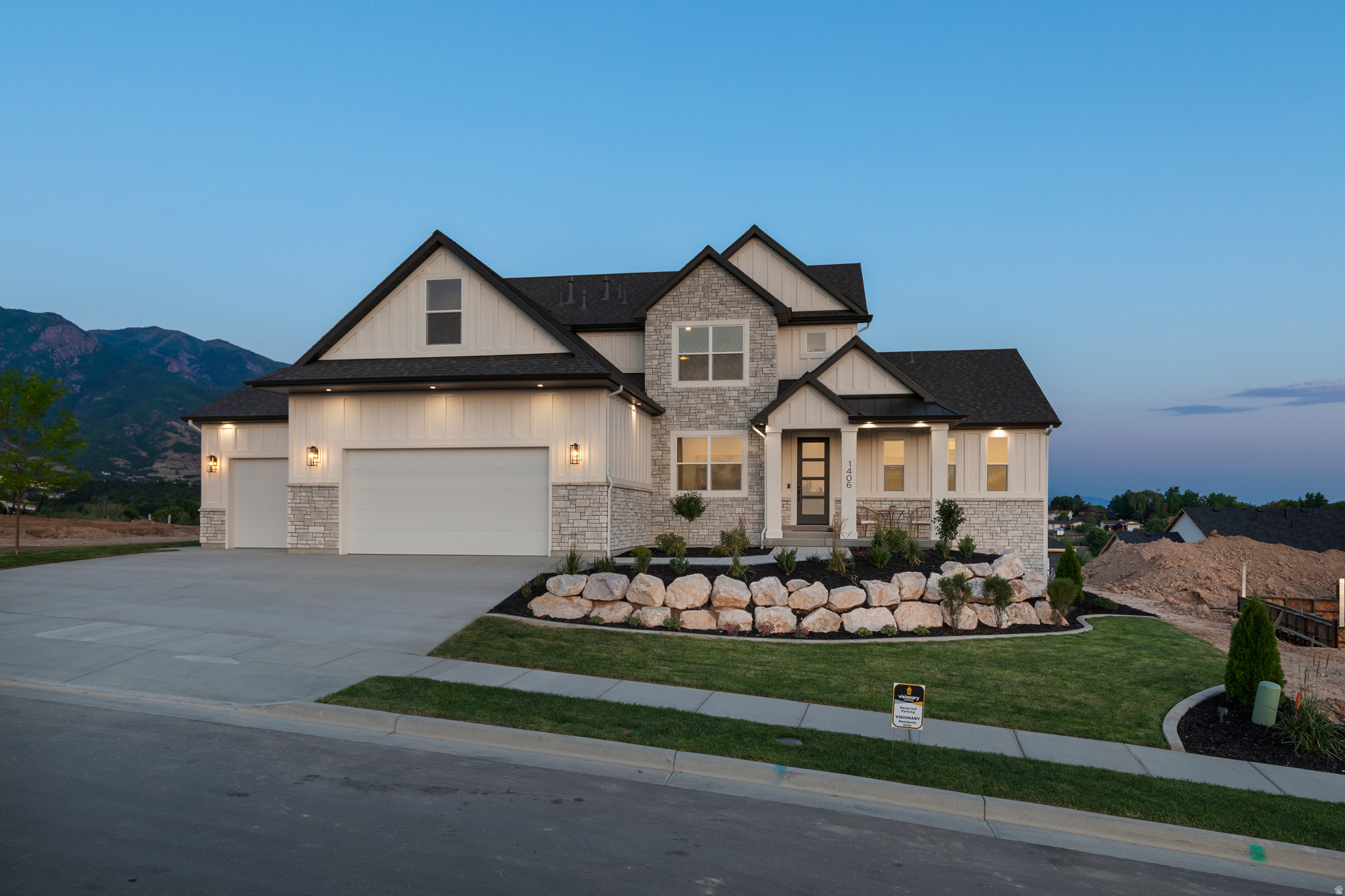 MEADOWS AT HYDE PARK - Residential