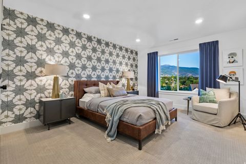 Tiny photo for 623 S 125 E, Hyde Park, UT 84318 (MLS # 2135409)