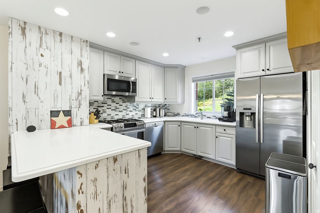 Photo of 1057 OBERLAND DR, Midway, UT 84049 (MLS # 2166345)