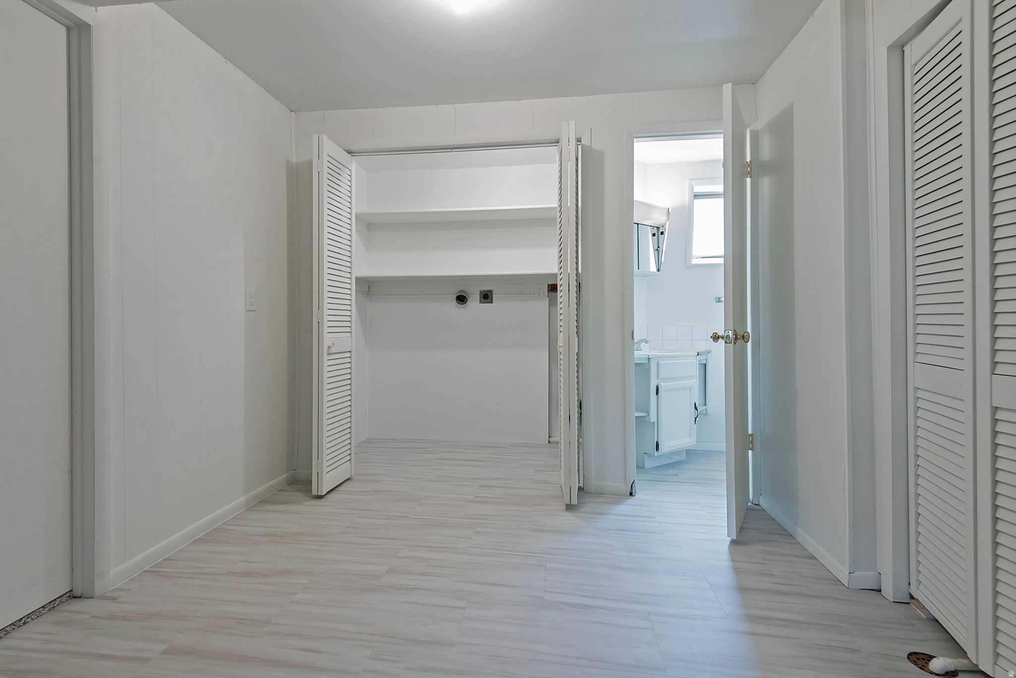 WHITE CITY 36 - Residential