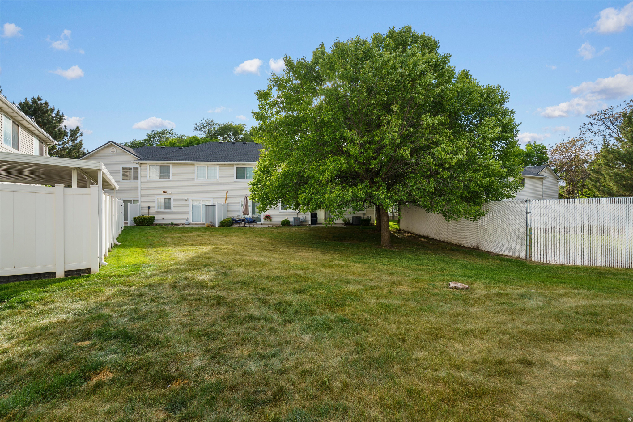 RIVERVIEW - Residential