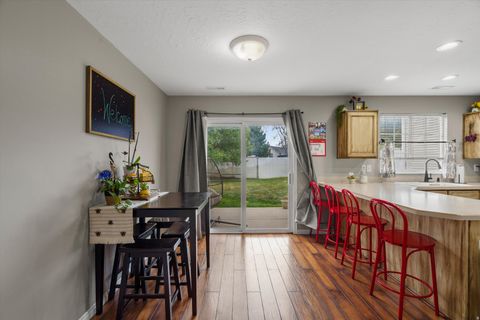 Tiny photo for 1032 SARA LN, Ogden, UT 84404 (MLS # 2158885)
