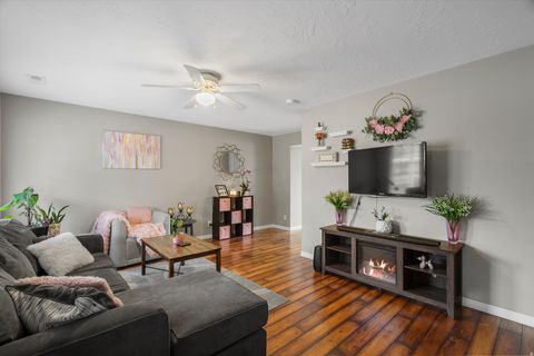Tiny photo for 1032 SARA LN, Ogden, UT 84404 (MLS # 2158885)