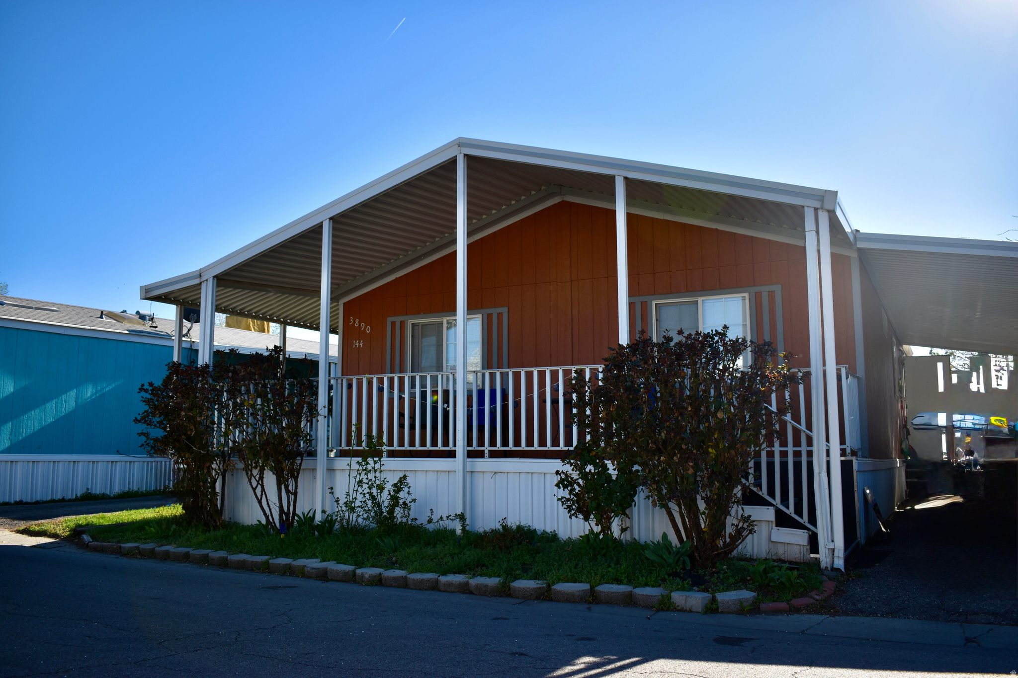 MEADOWBROOK - Residential