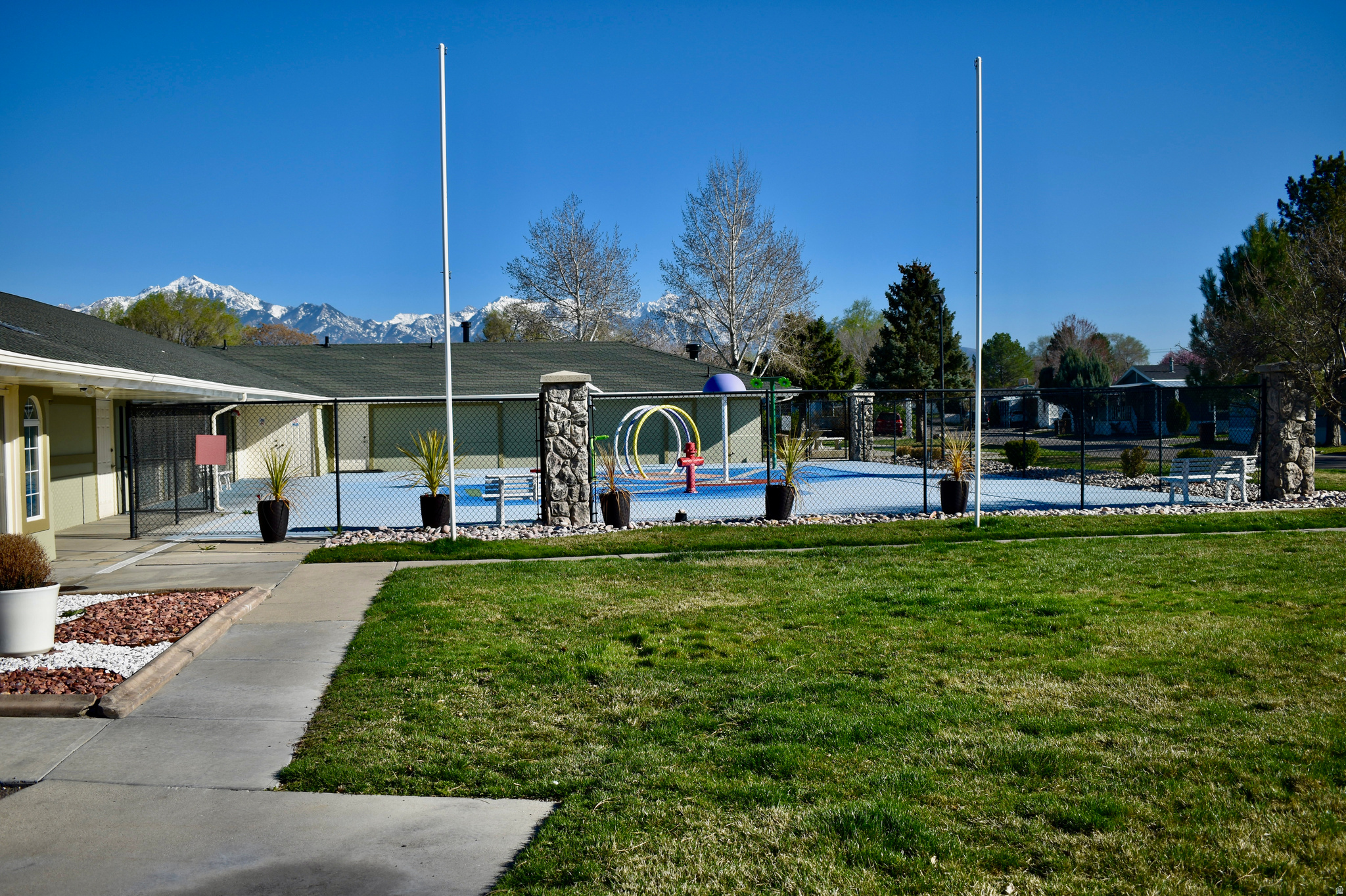 MEADOWBROOK - Residential