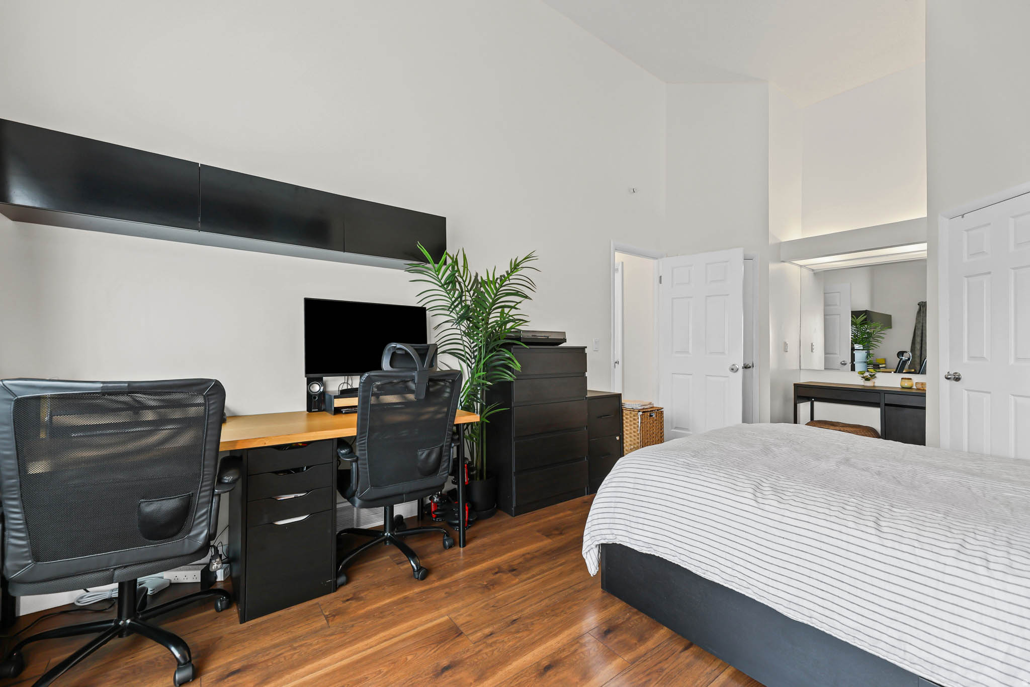 CROSSPOINTE - Residential