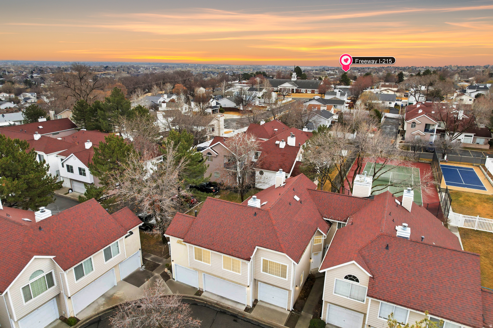 CROSSPOINTE - Residential