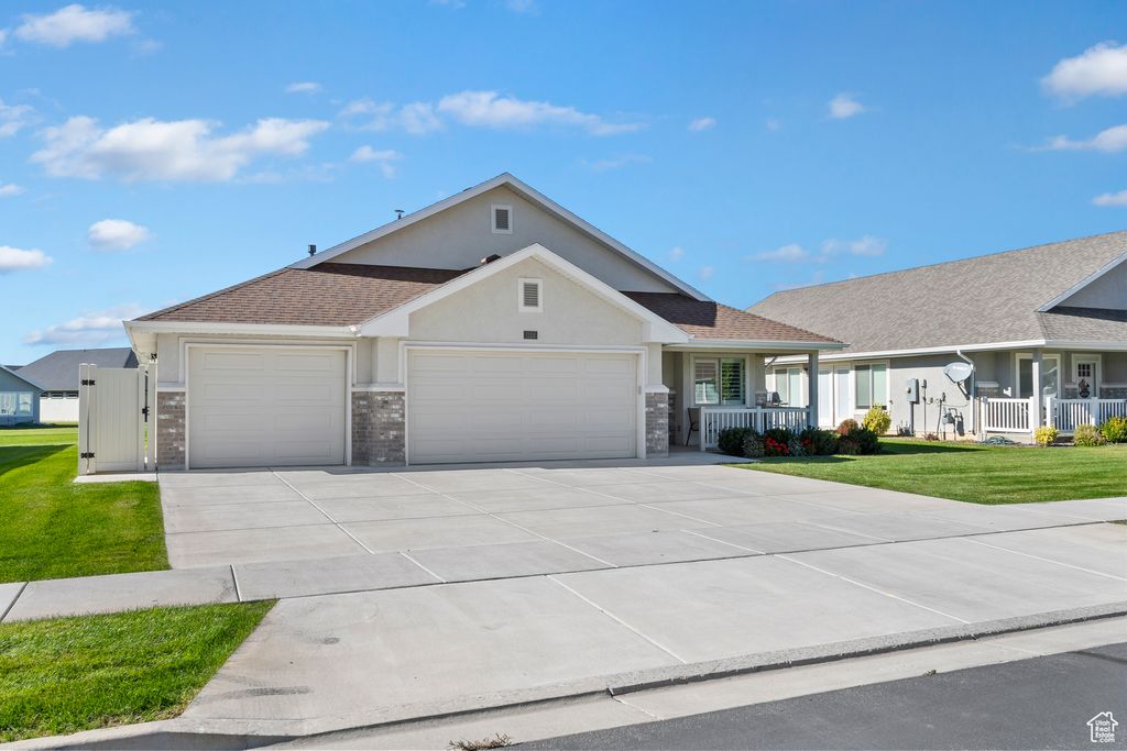 Photo of 1124 S NEVILLE ST, Layton, UT 84041 (MLS # 2119052)