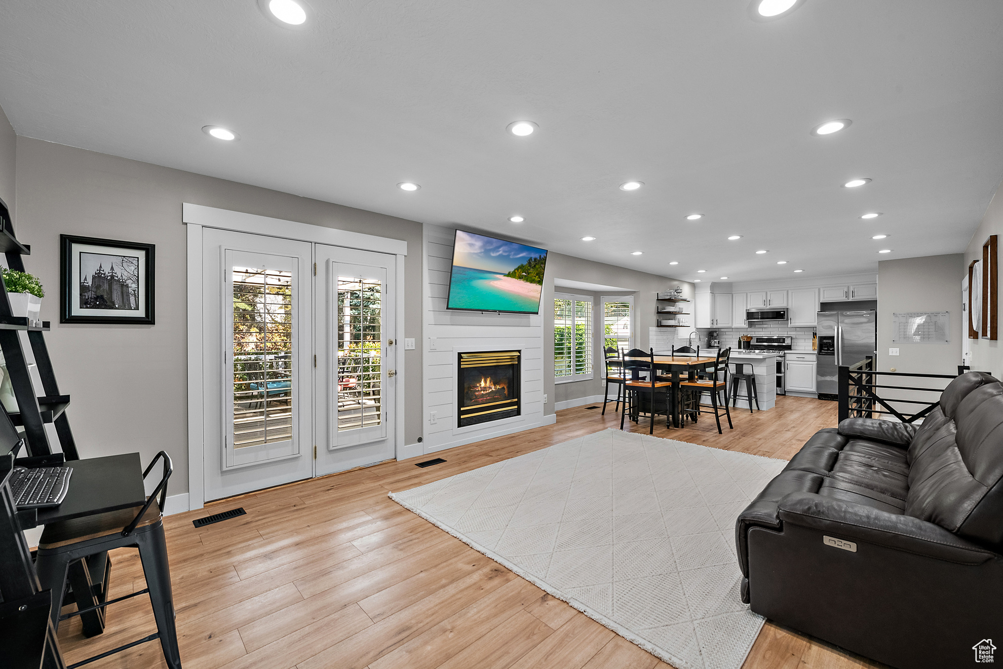 KIMBERLY ESTATES - Residential