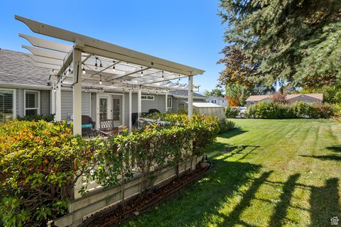 Tiny photo for 344 W 1080 N, American Fork, UT 84003 (MLS # 2118717)