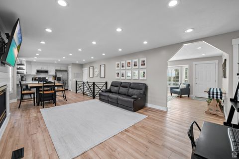 Tiny photo for 344 W 1080 N, American Fork, UT 84003 (MLS # 2118717)
